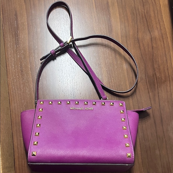 Michael Kors Purple Studded Crossbody Bag - Picture 1 of 8